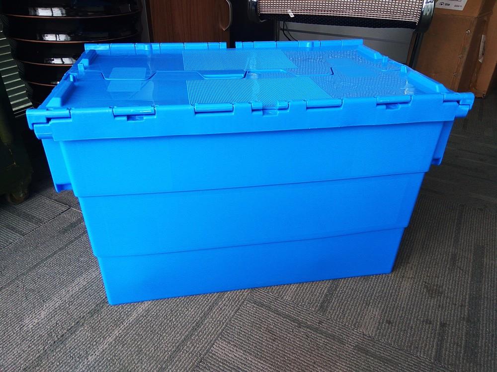 plastic container with lid (2).jpg